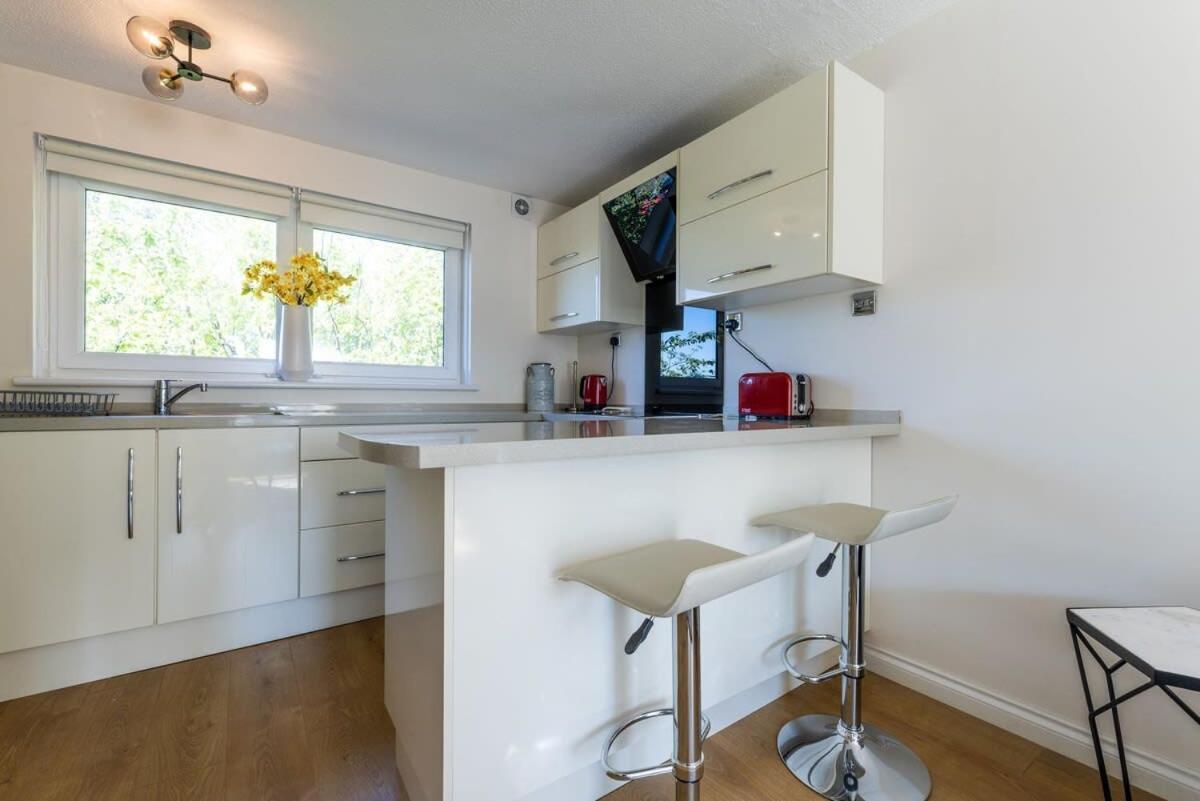 Stunning City Centre 1 Bed With Free Parking Glasgow Exterior photo