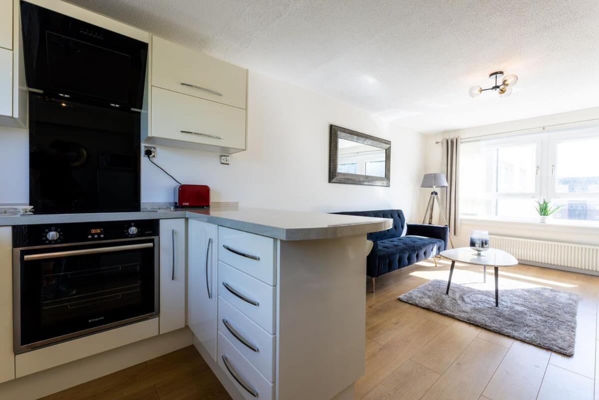 Stunning City Centre 1 Bed With Free Parking Glasgow Exterior photo
